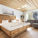 Ravaisch By Mein - Mountain Homes Apartman