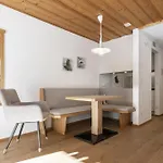 Ravaisch By Mein - Mountain Homes 아파트 삼나운
